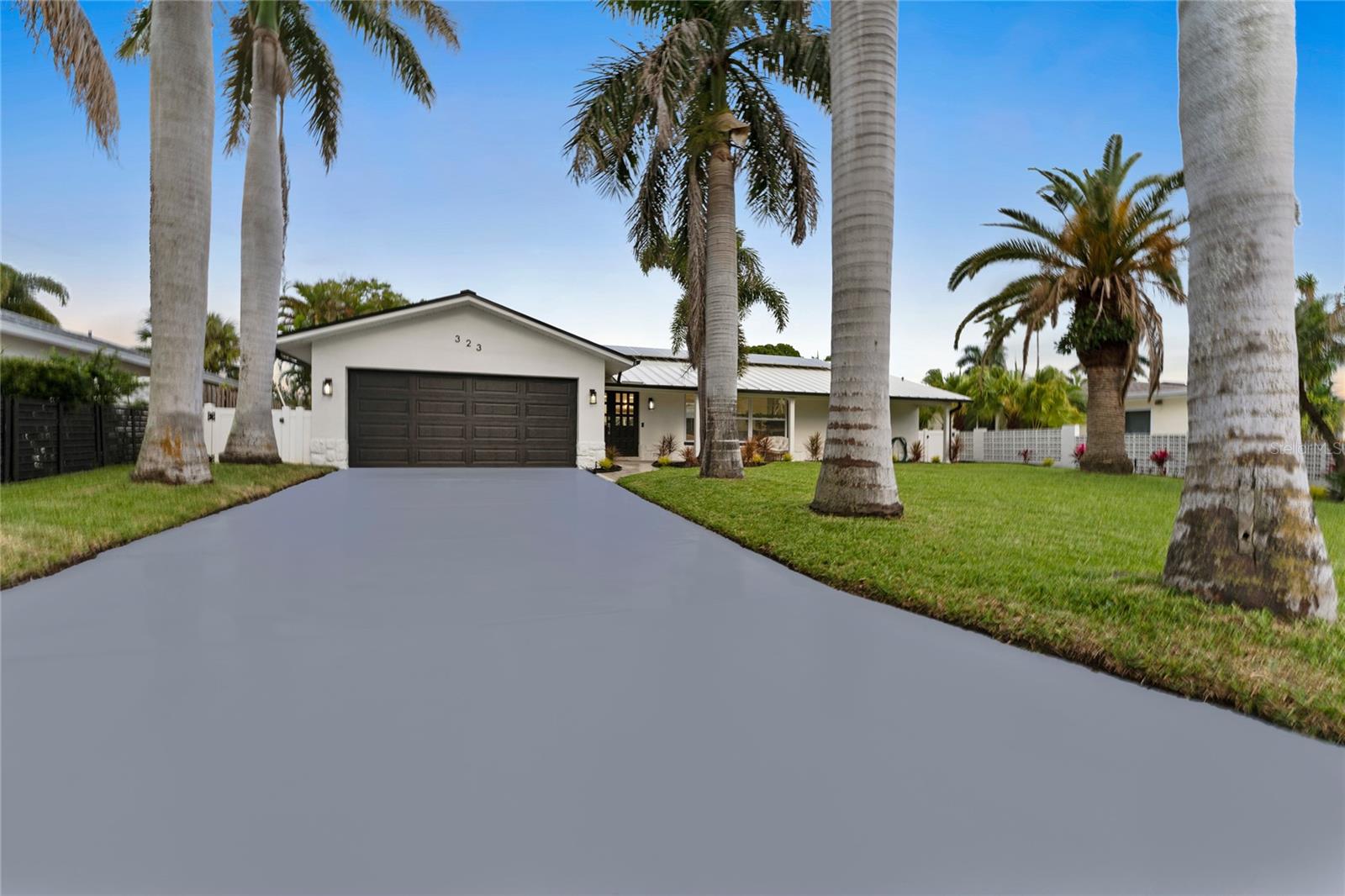 323 7TH AVE N