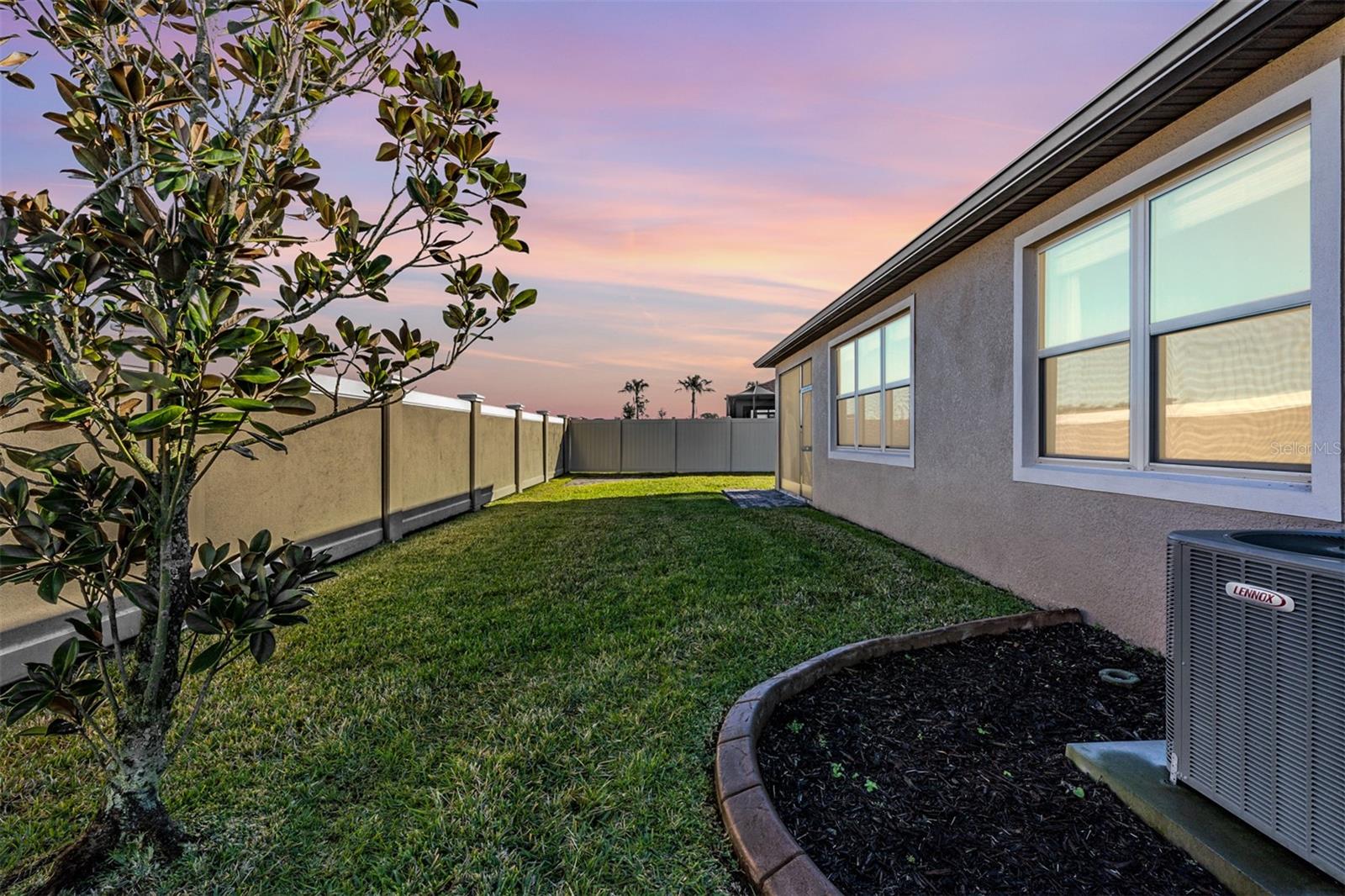 8190 OLIVE BROOK DR