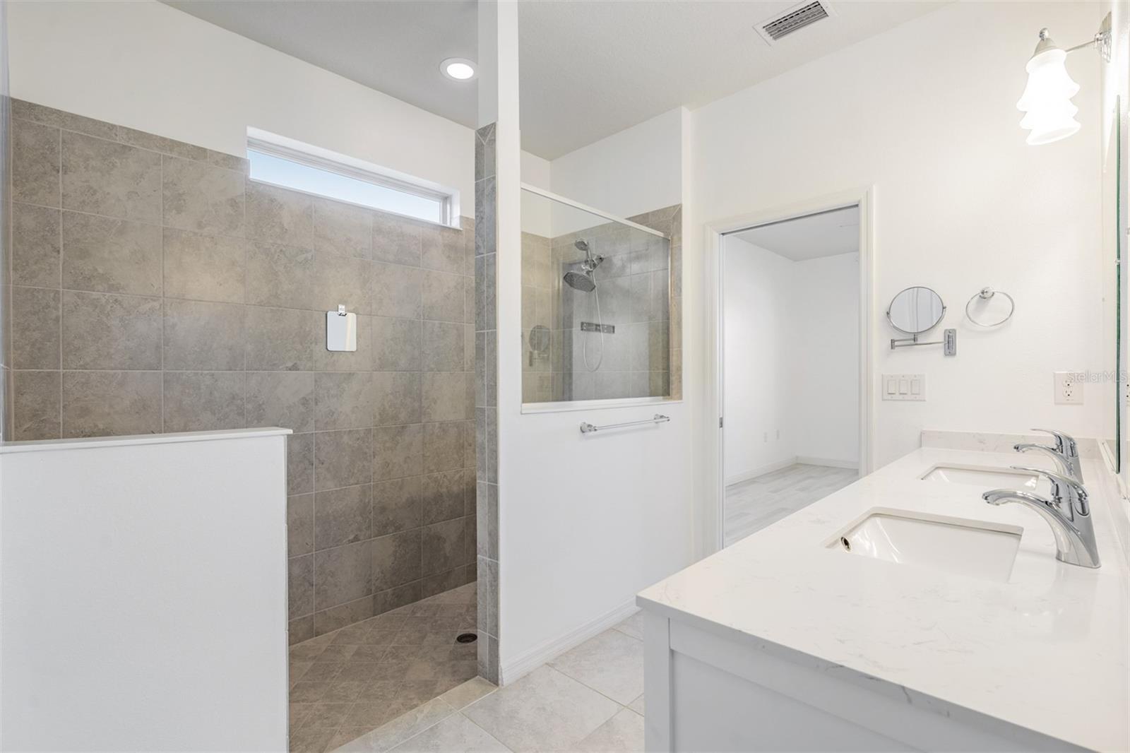 8190 OLIVE BROOK DR