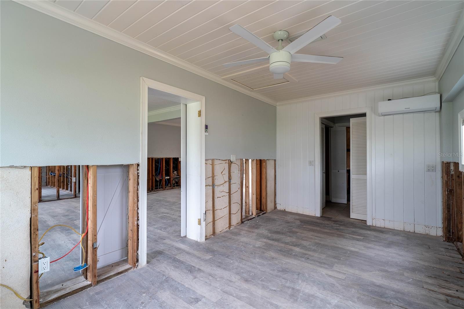 112 GAUSE DR