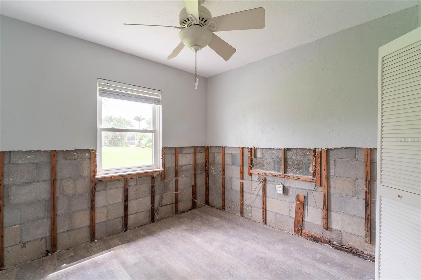 112 GAUSE DR