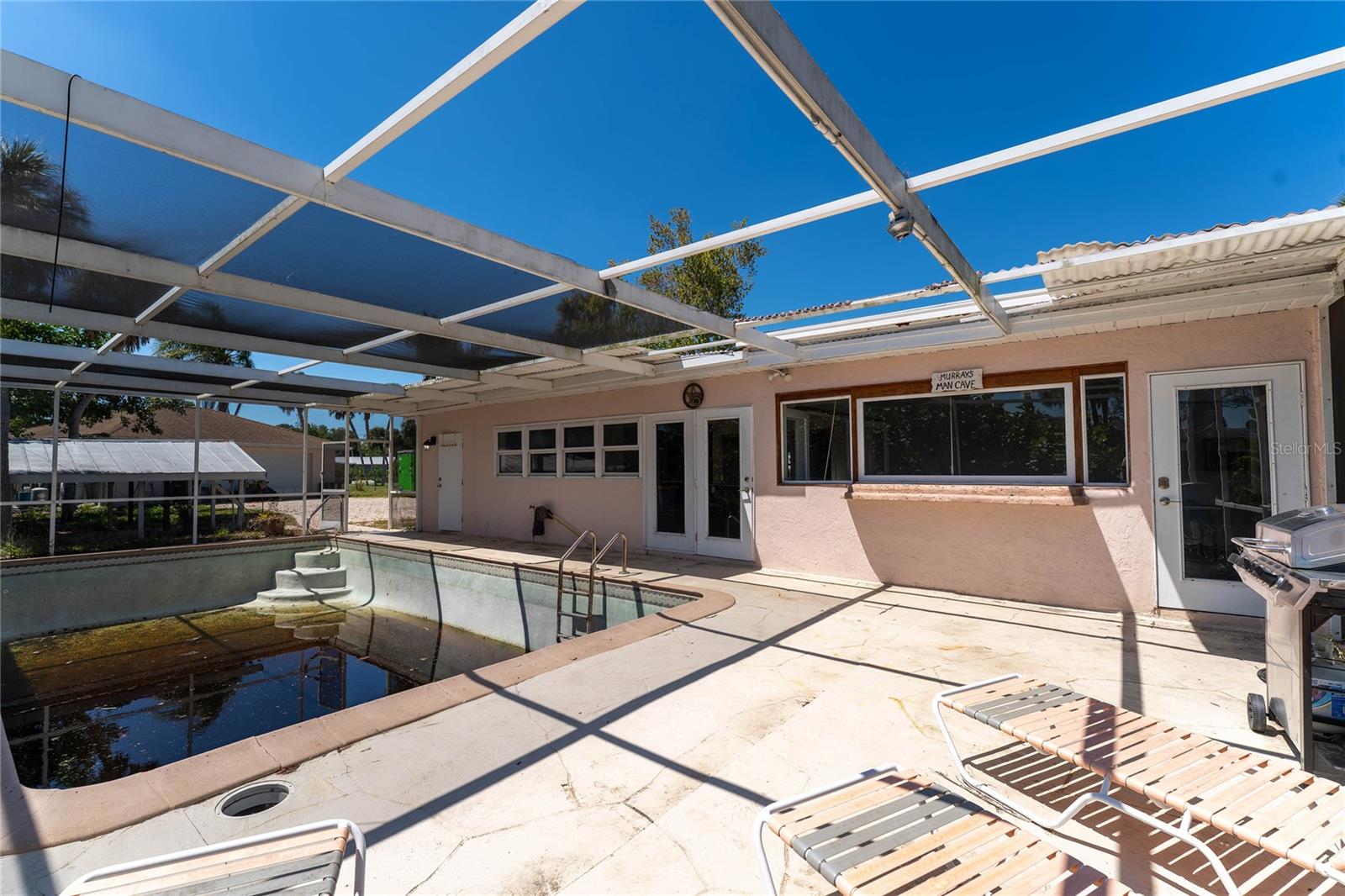 112 GAUSE DR