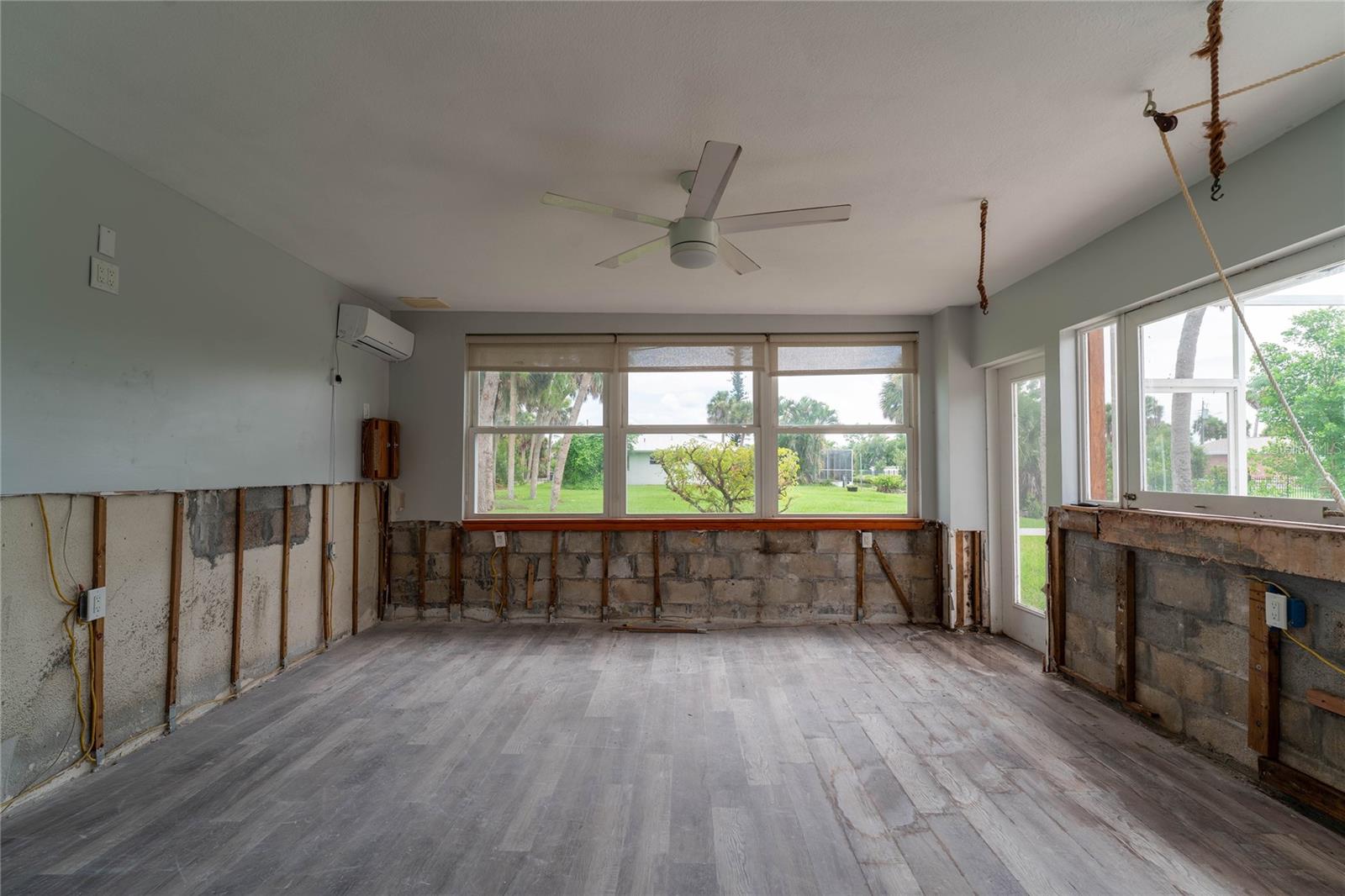112 GAUSE DR
