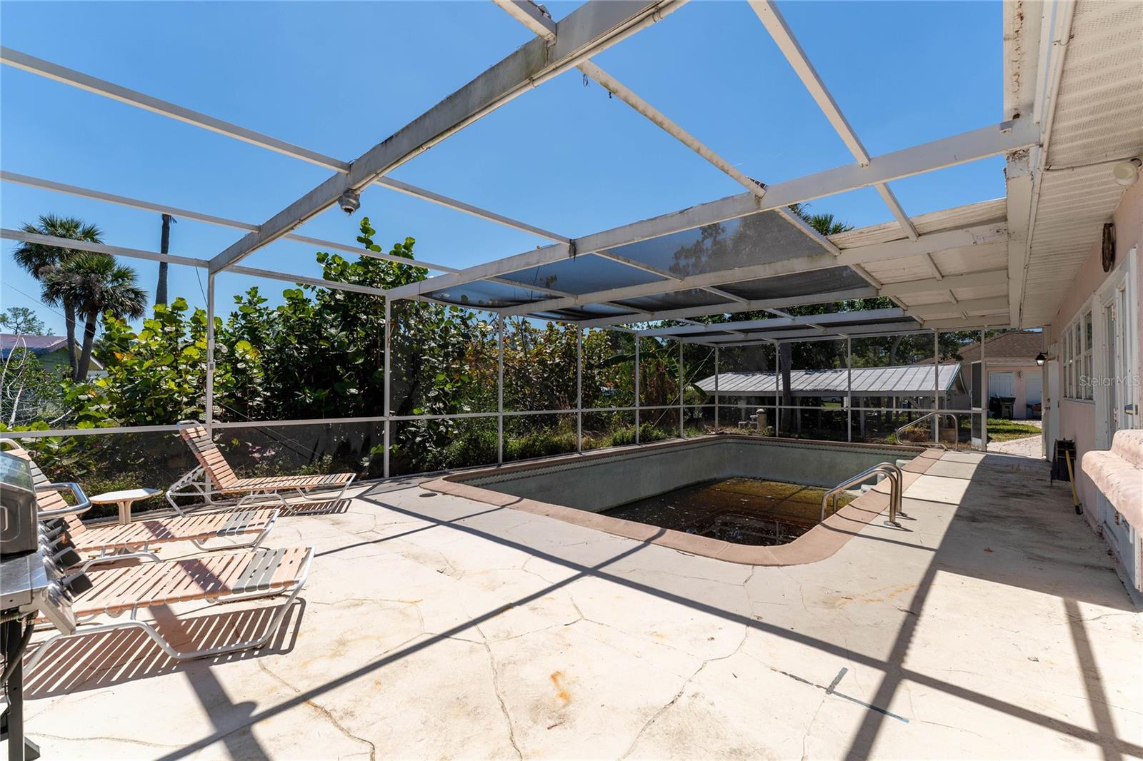 112 GAUSE DR