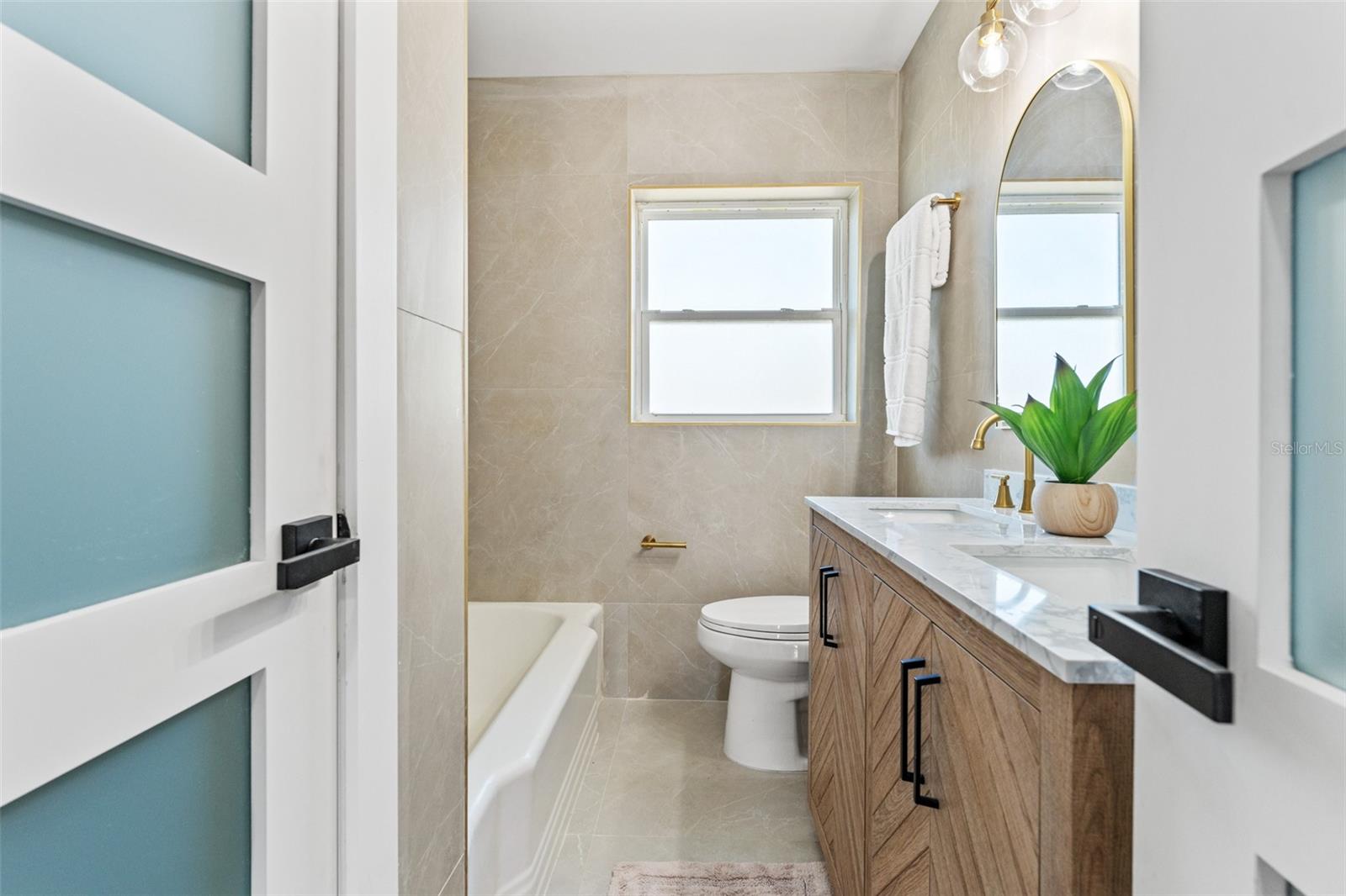 601 BOCA CIEGA ISLE DR