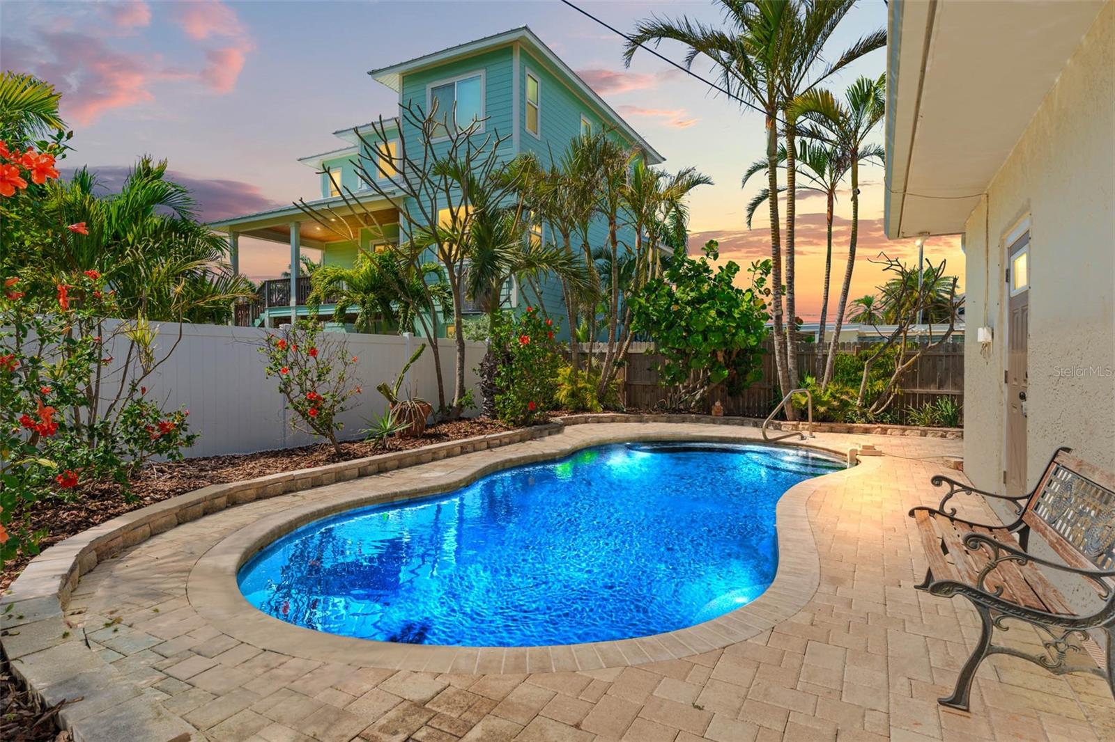 601 BOCA CIEGA ISLE DR