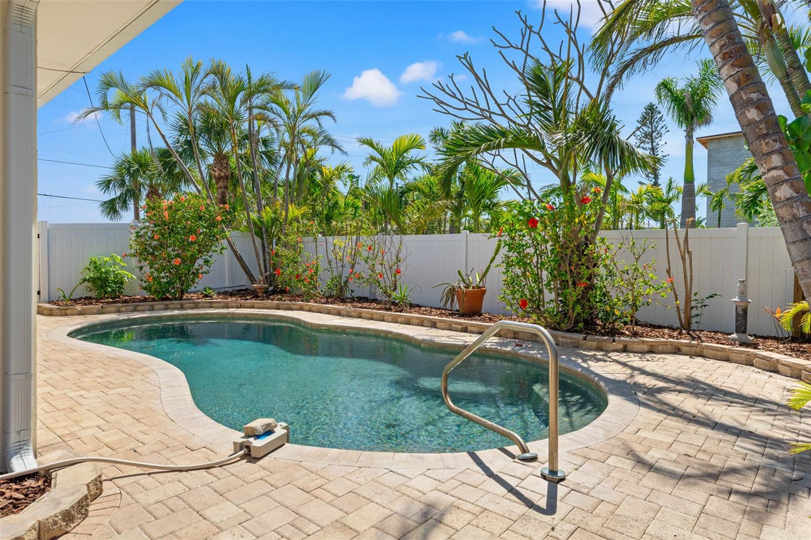 601 BOCA CIEGA ISLE DR