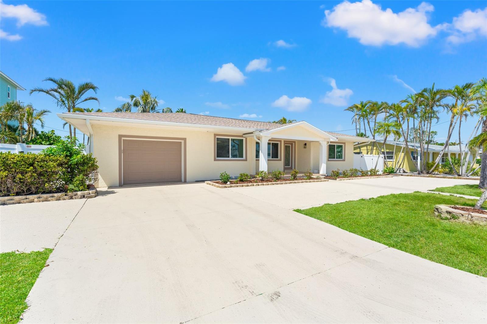 601 BOCA CIEGA ISLE DR