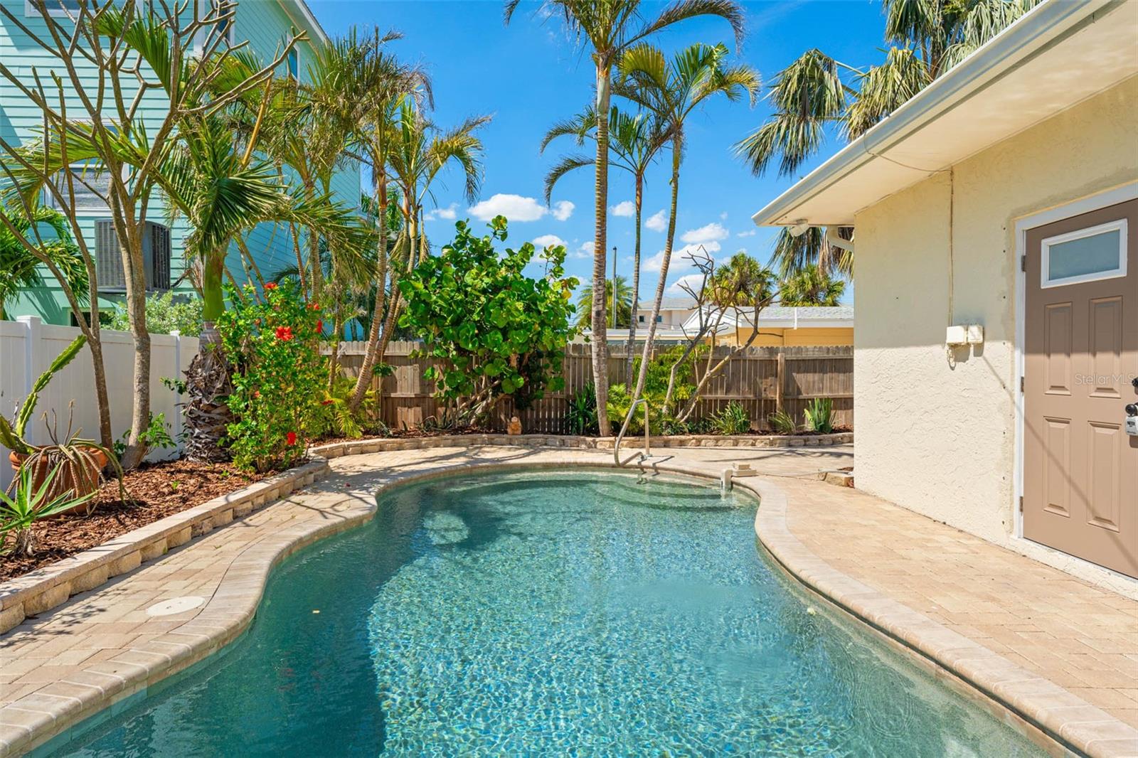 601 BOCA CIEGA ISLE DR