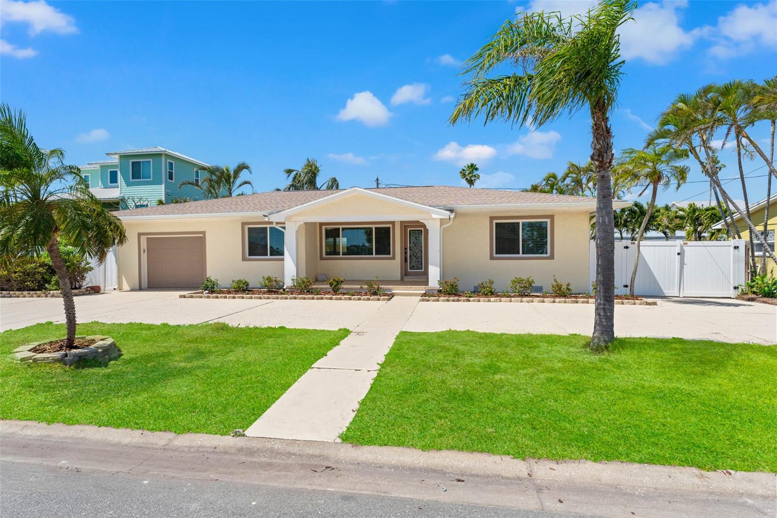 601 BOCA CIEGA ISLE DR