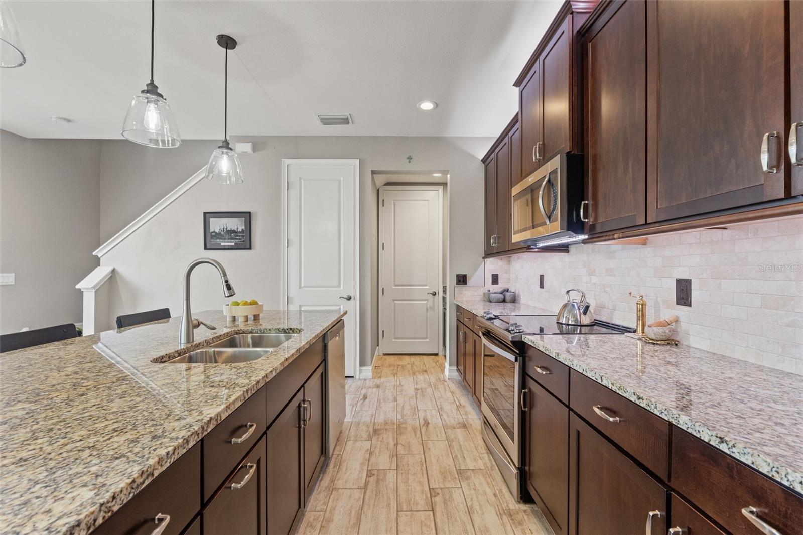 18872 NOBLE CASPIAN DR