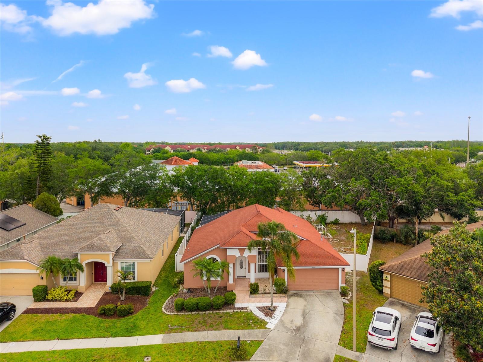 18005 PALM BREEZE DR