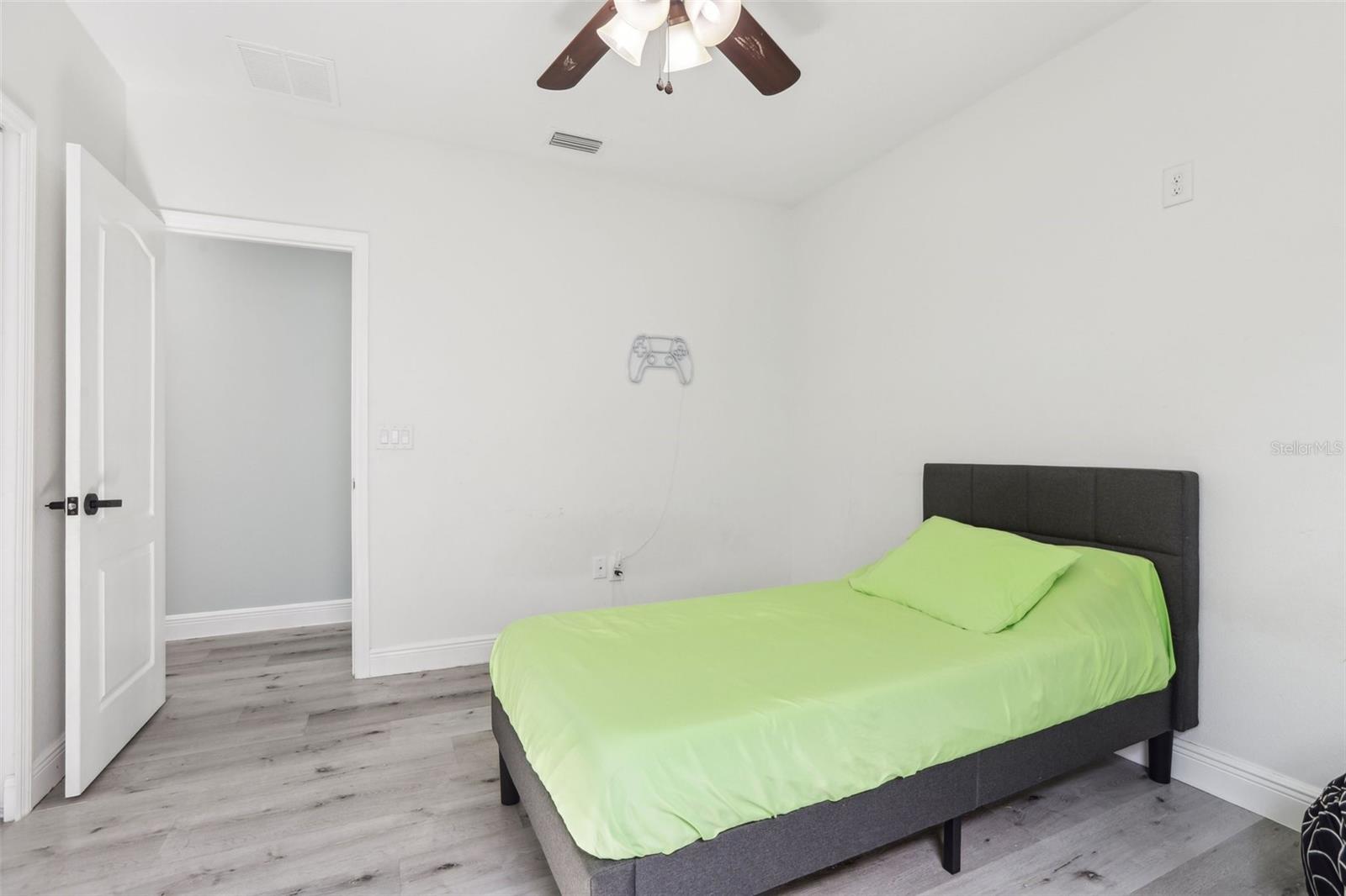 14227 ALISTAR MANOR DR