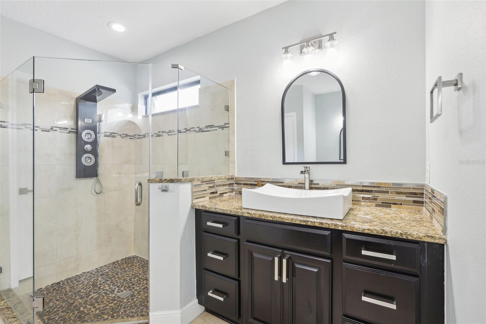 14227 ALISTAR MANOR DR