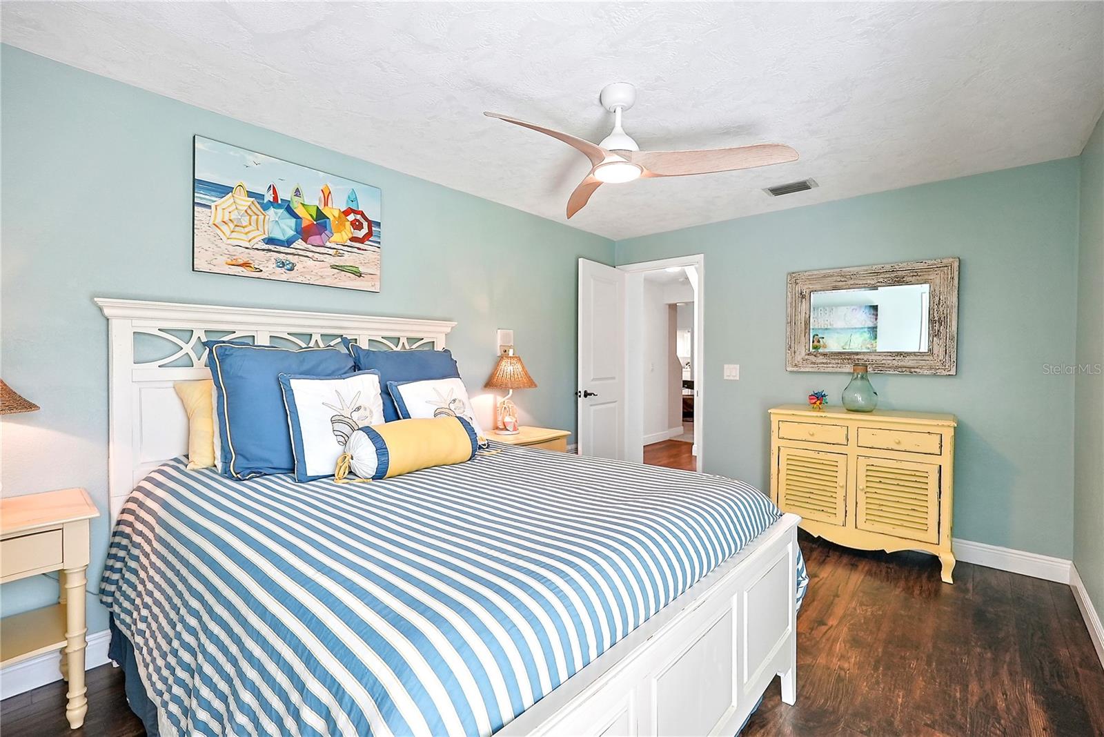 9072 BAYWOOD PARK DR