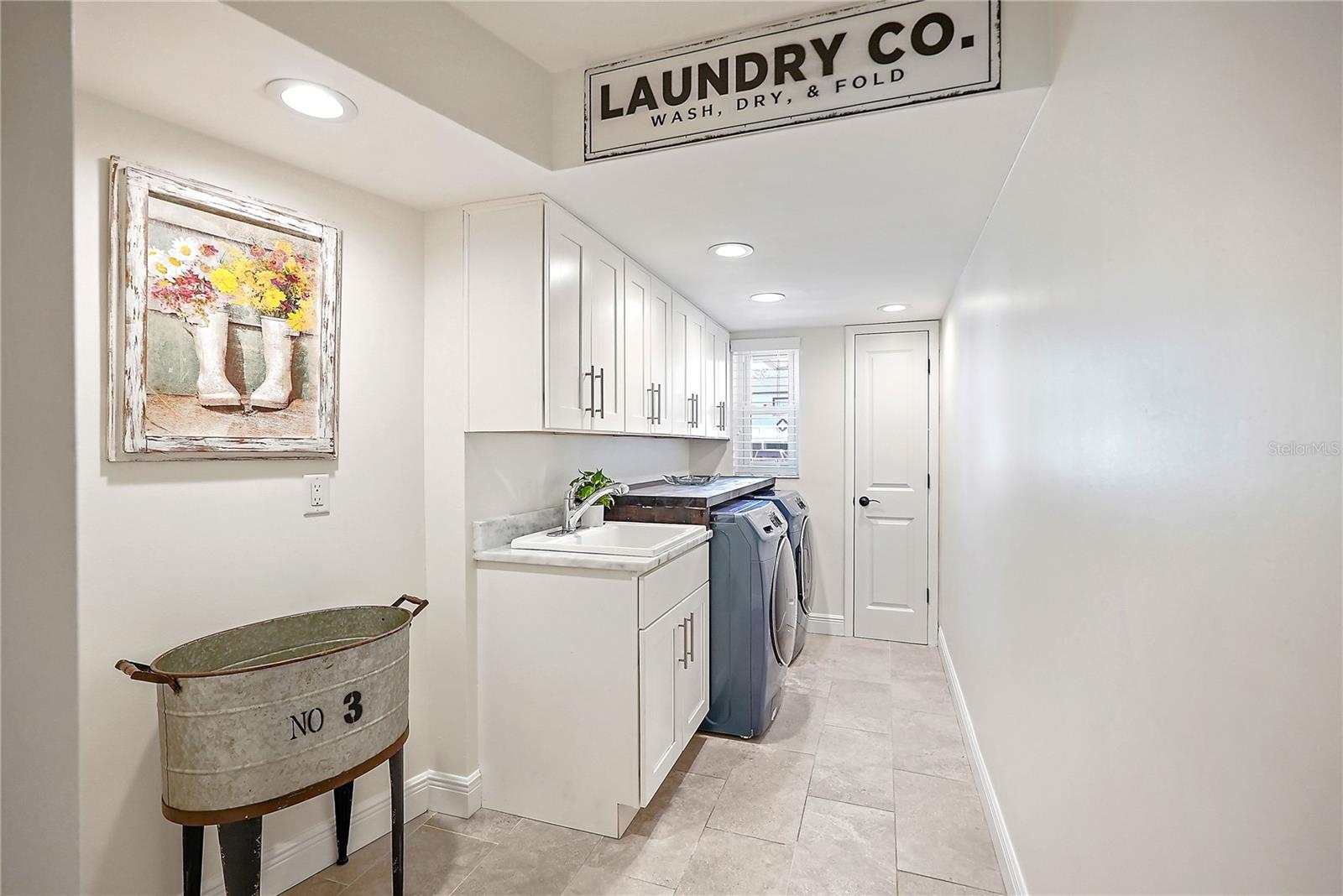 9072 BAYWOOD PARK DR