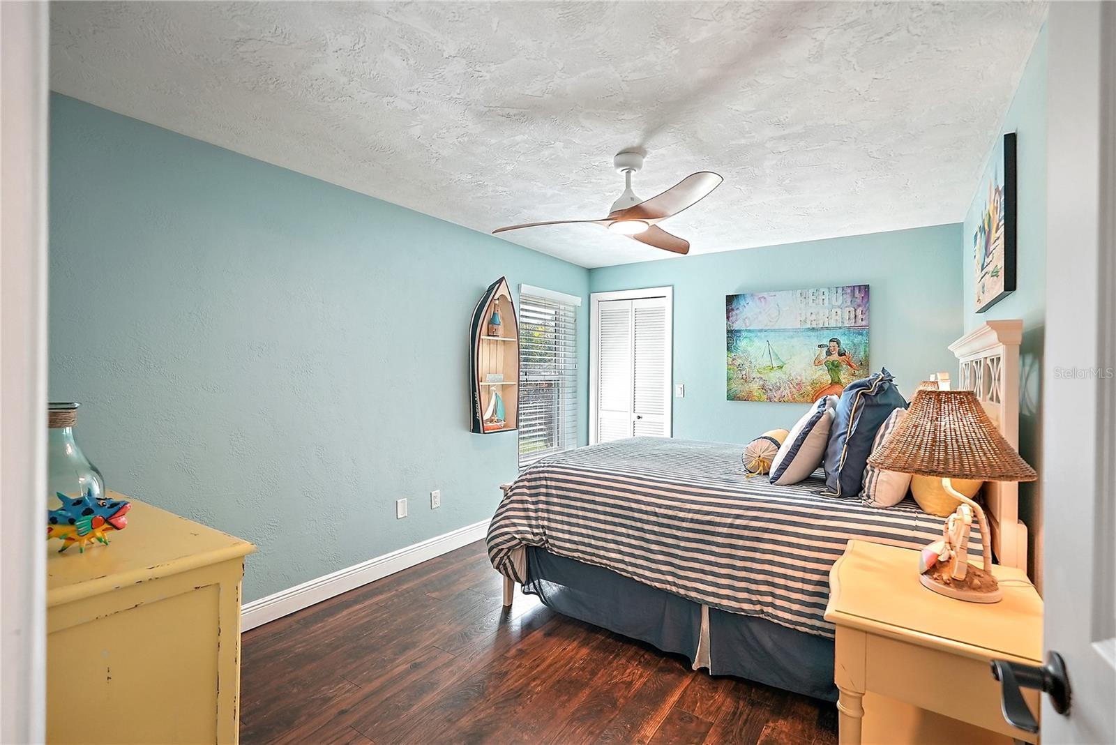 9072 BAYWOOD PARK DR