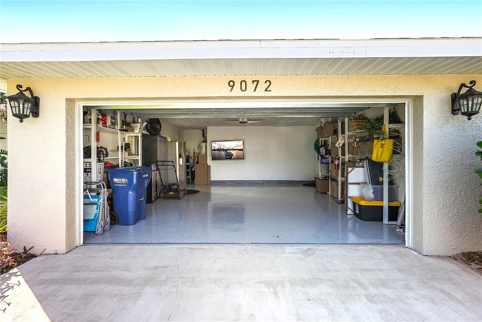 9072 BAYWOOD PARK DR