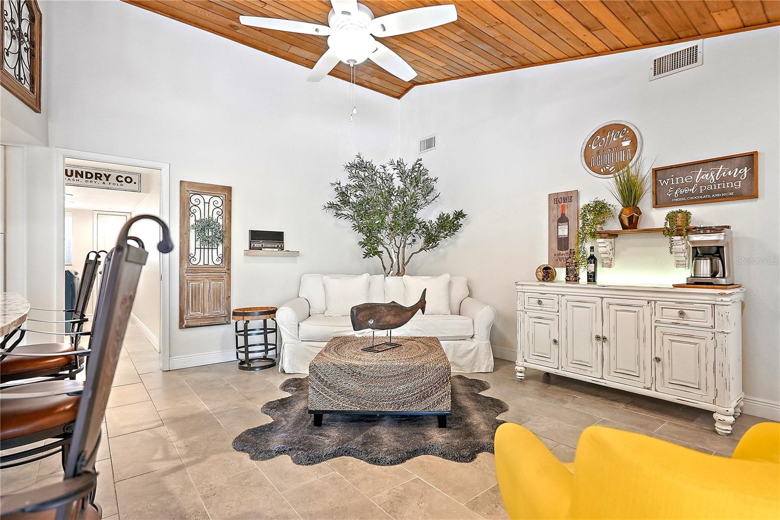 9072 BAYWOOD PARK DR