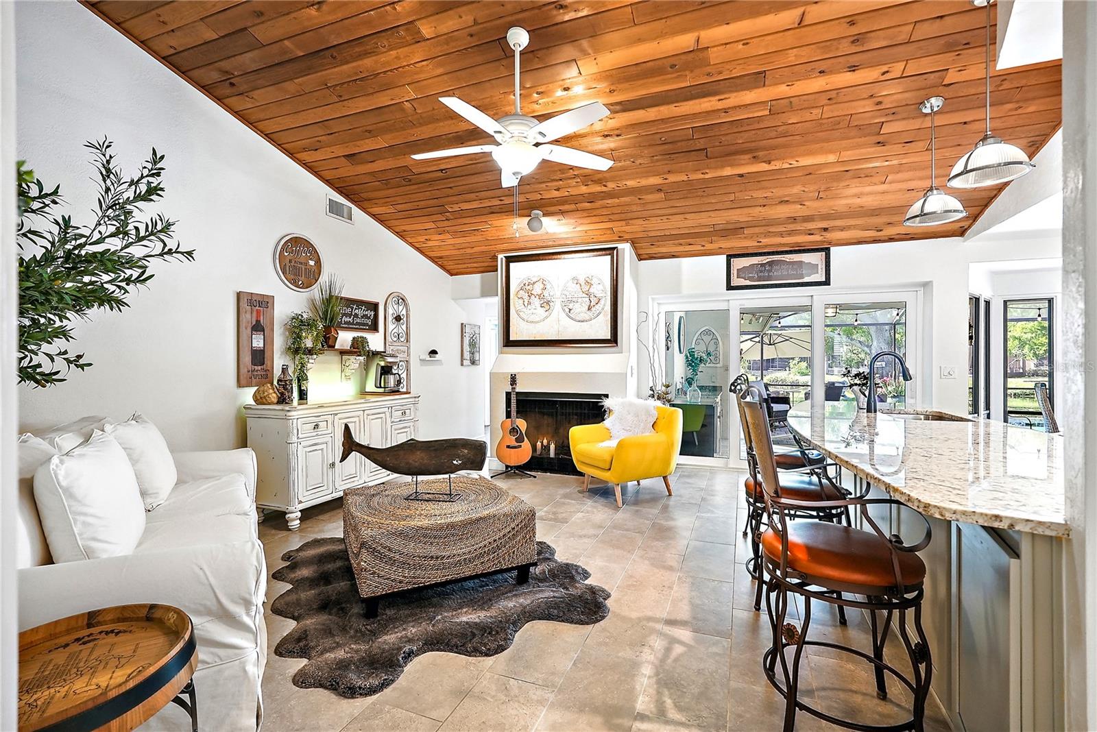 9072 BAYWOOD PARK DR