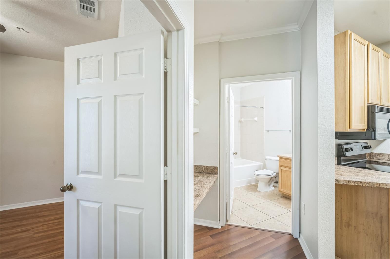 10019 COURTNEY PALMS BLVD #203