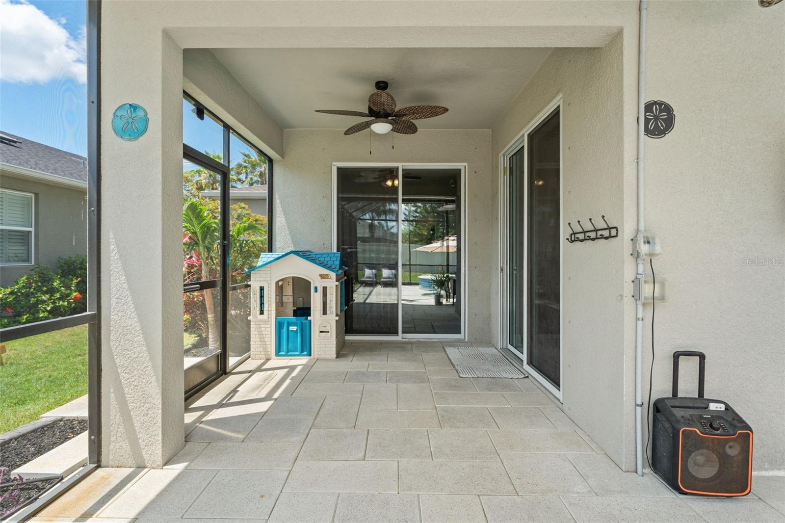 11742 LAKE LUCAYA DR