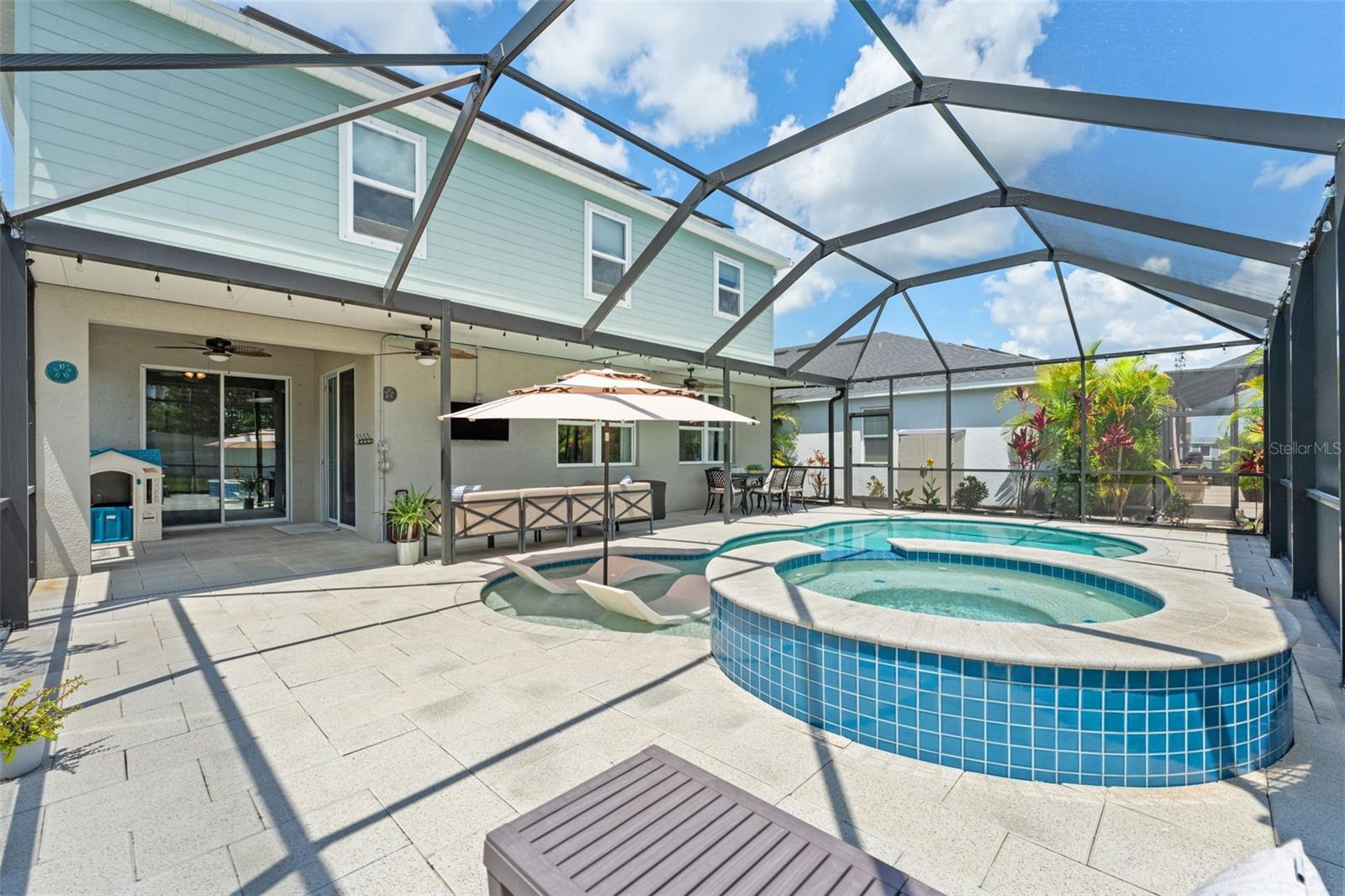 11742 LAKE LUCAYA DR