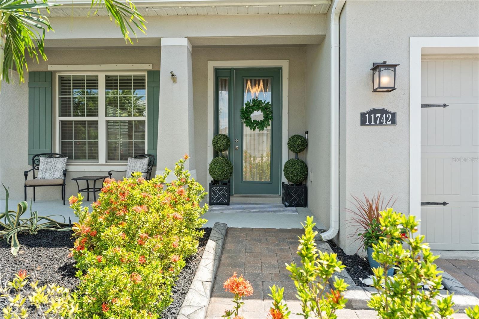 11742 LAKE LUCAYA DR