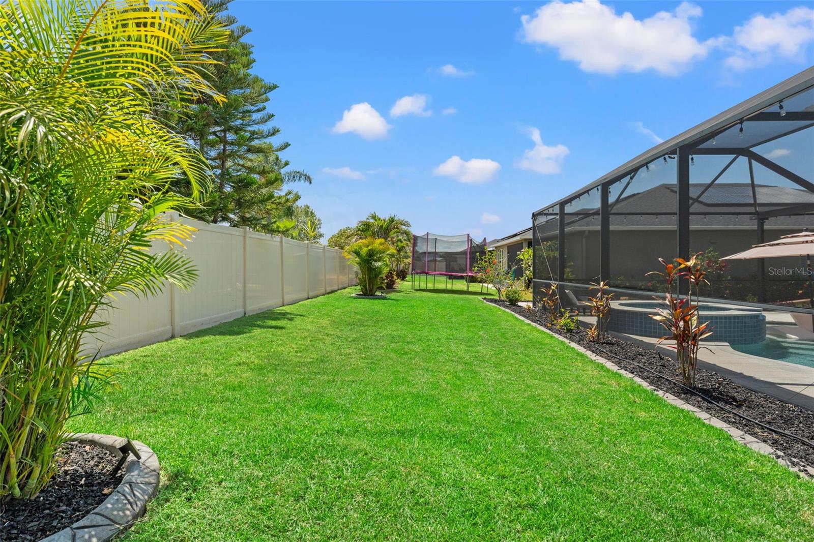 11742 LAKE LUCAYA DR