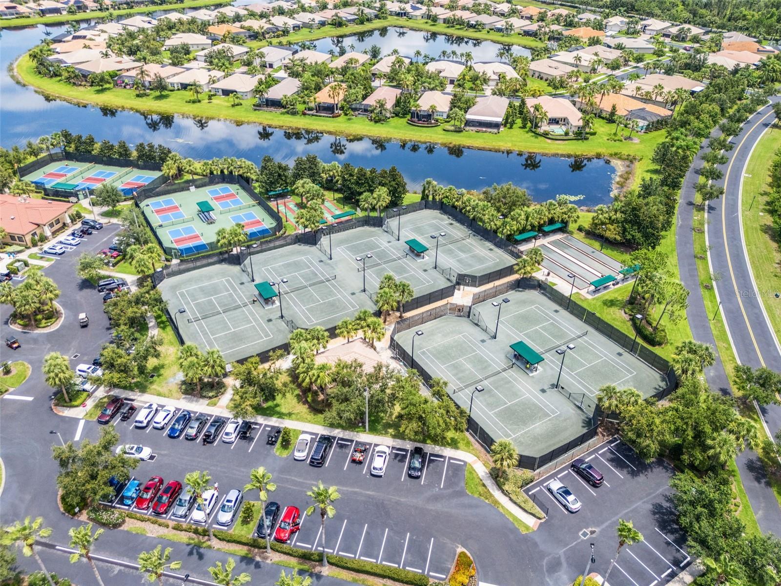 5009 SANDY BROOK CIR