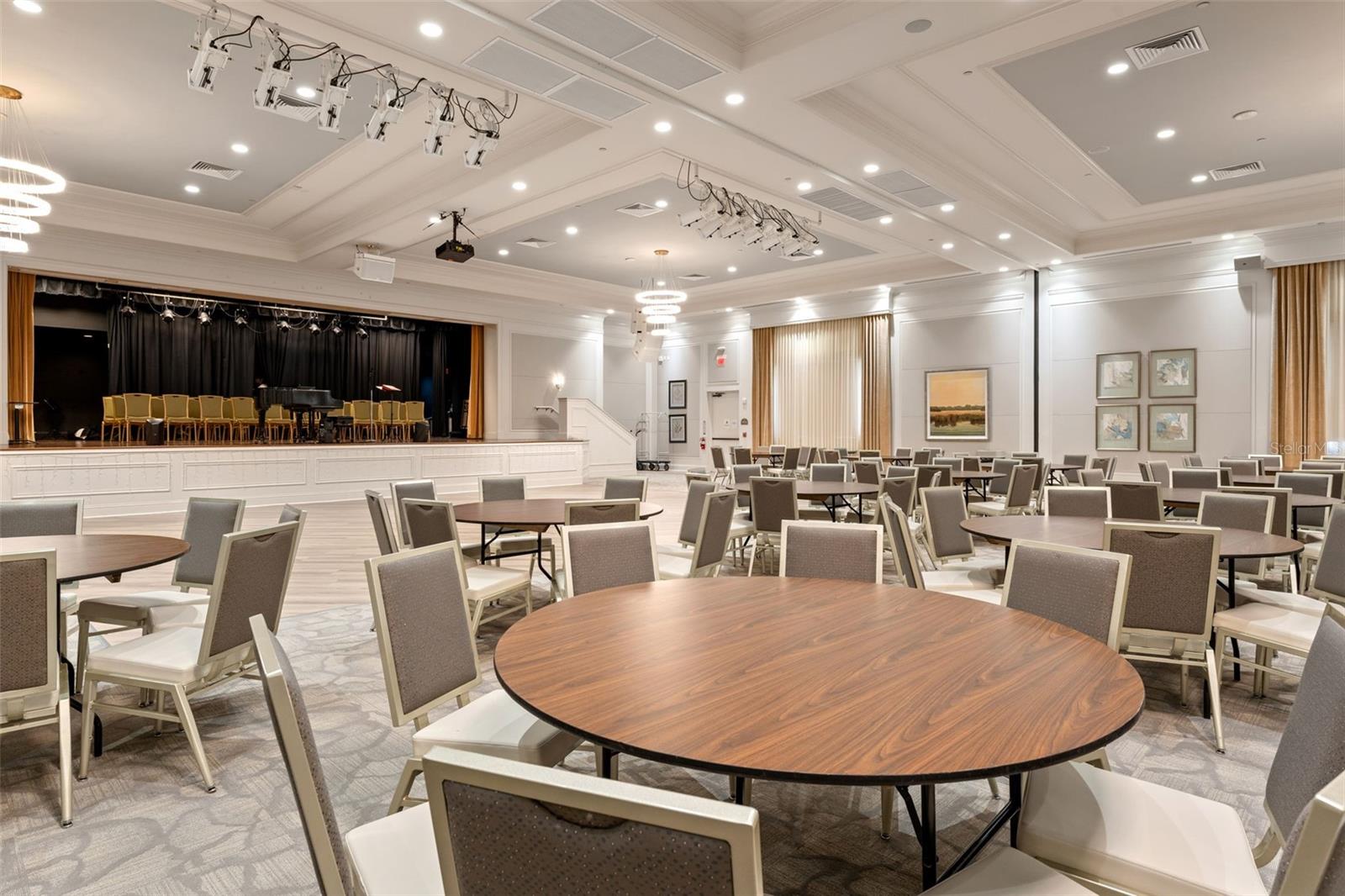 5009 SANDY BROOK CIR