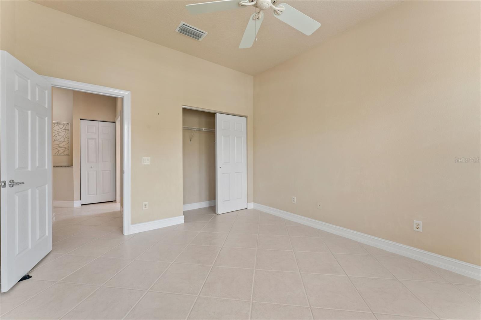 5009 SANDY BROOK CIR