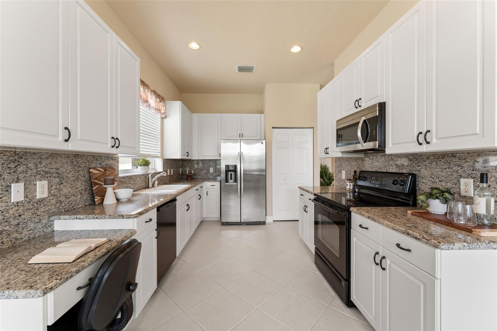 5009 SANDY BROOK CIR