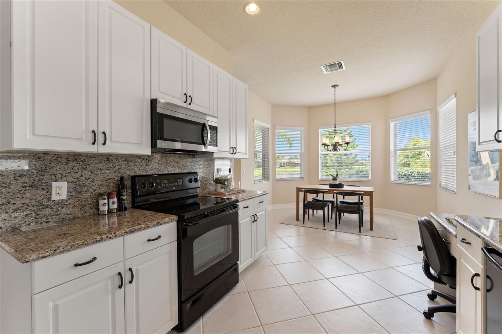 5009 SANDY BROOK CIR