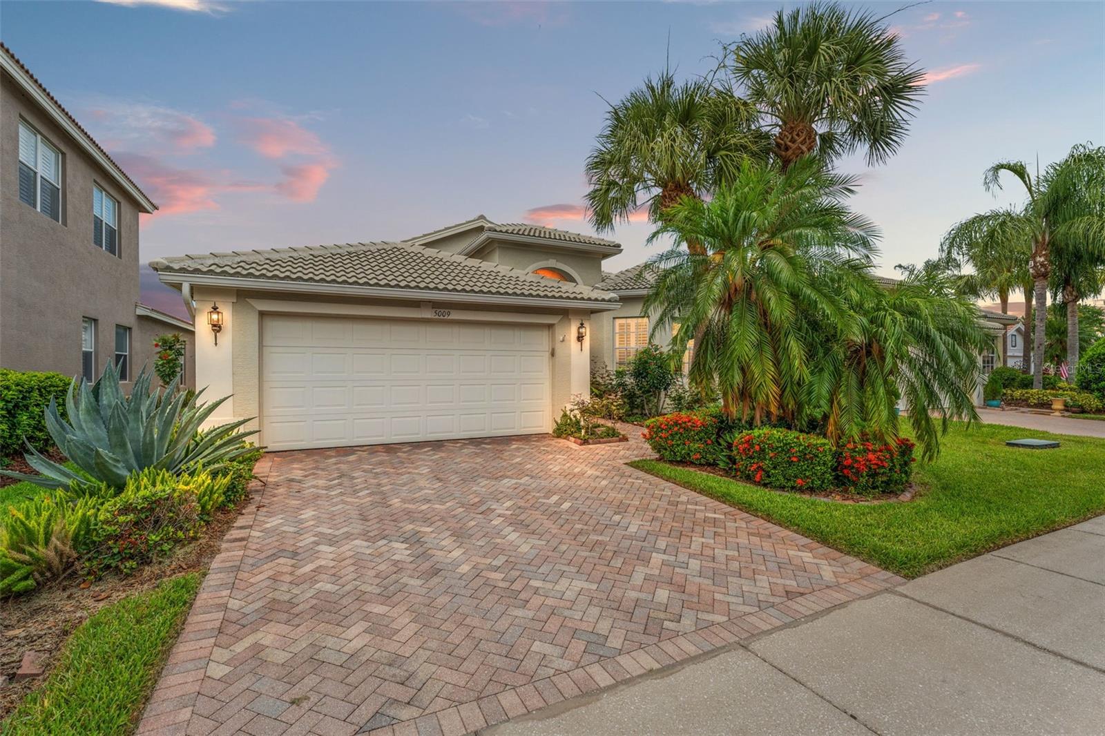 5009 SANDY BROOK CIR