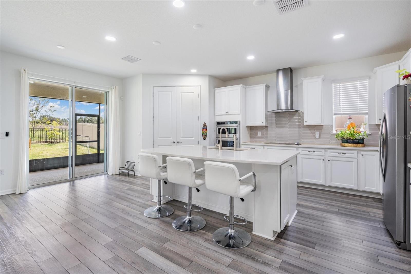 9405 IBIS GROVE BLVD