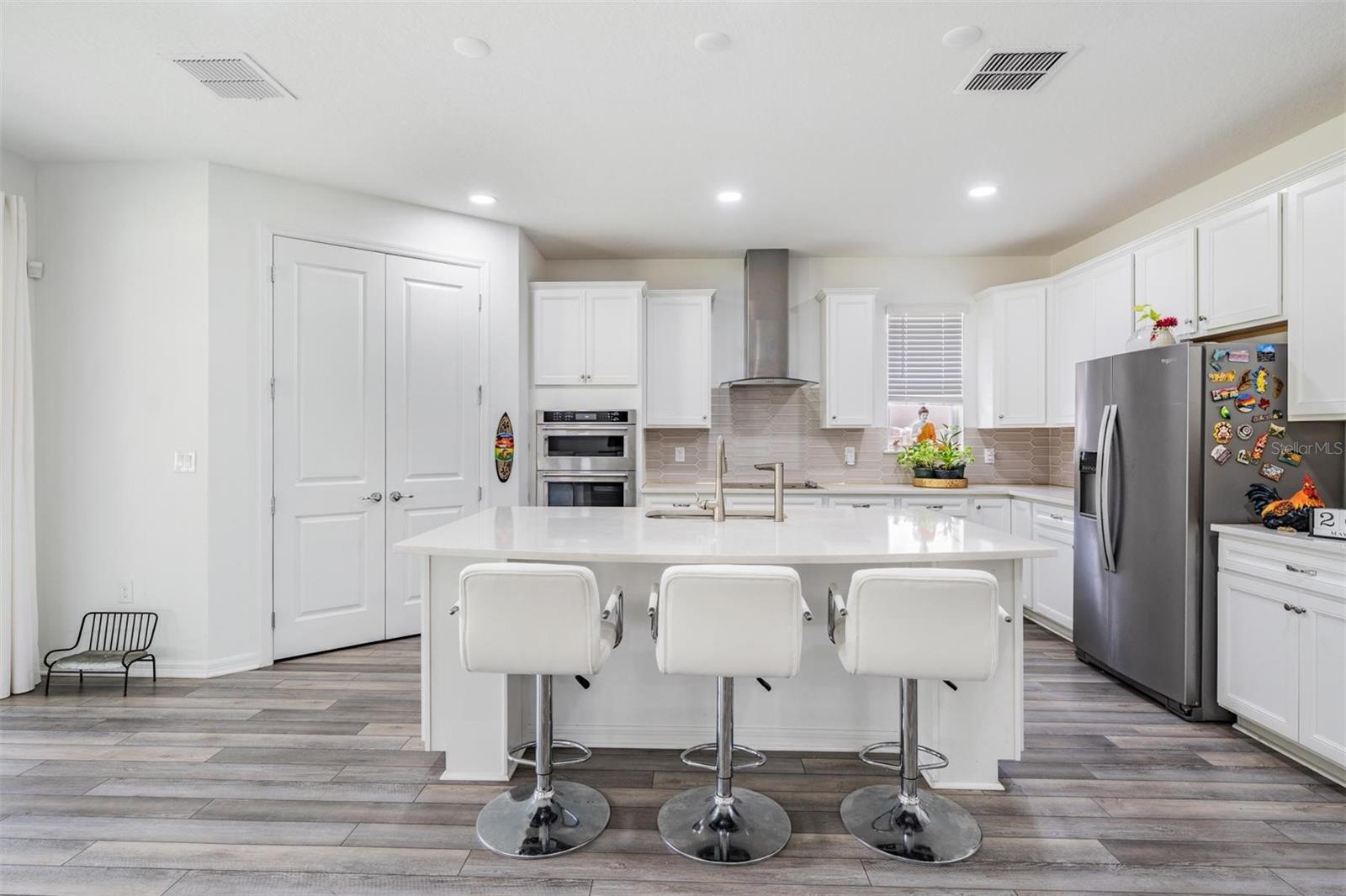 9405 IBIS GROVE BLVD