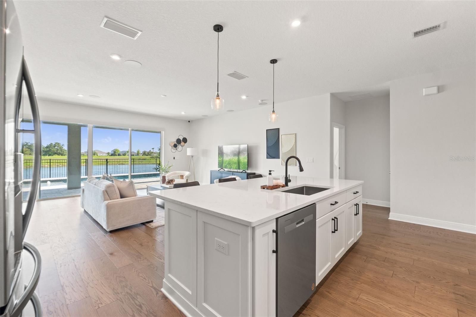 6123 GOLDEN NETTLE DR