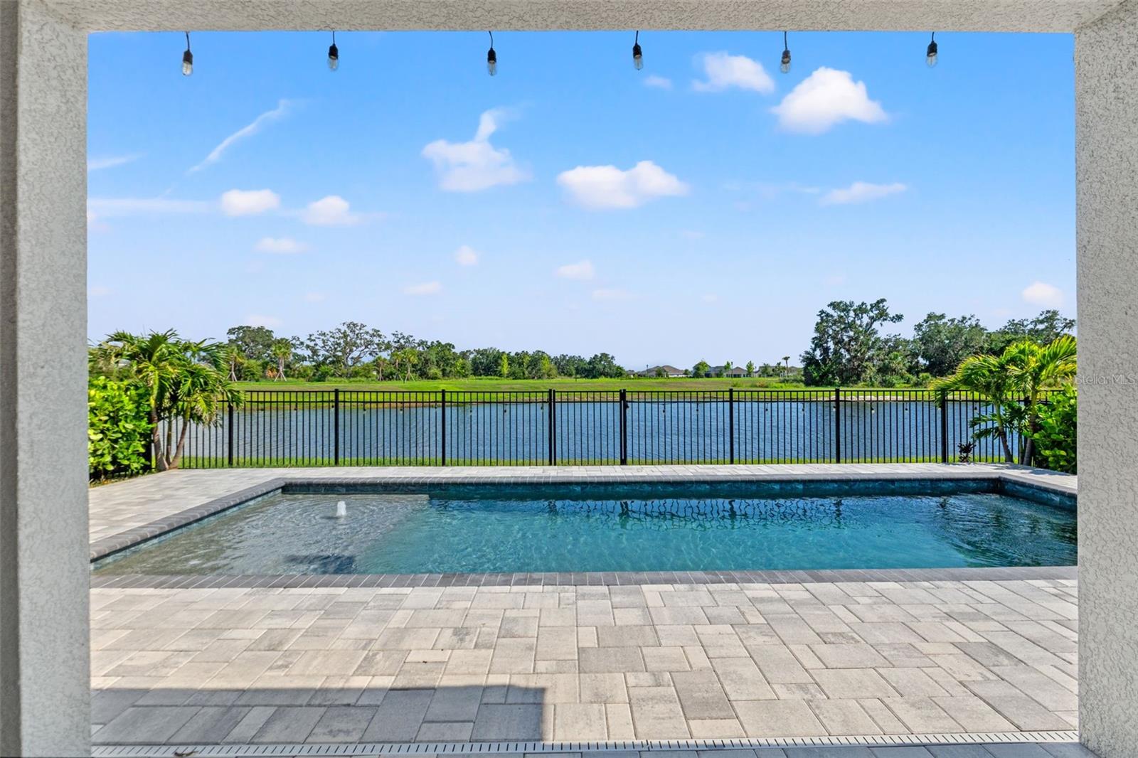 6123 GOLDEN NETTLE DR