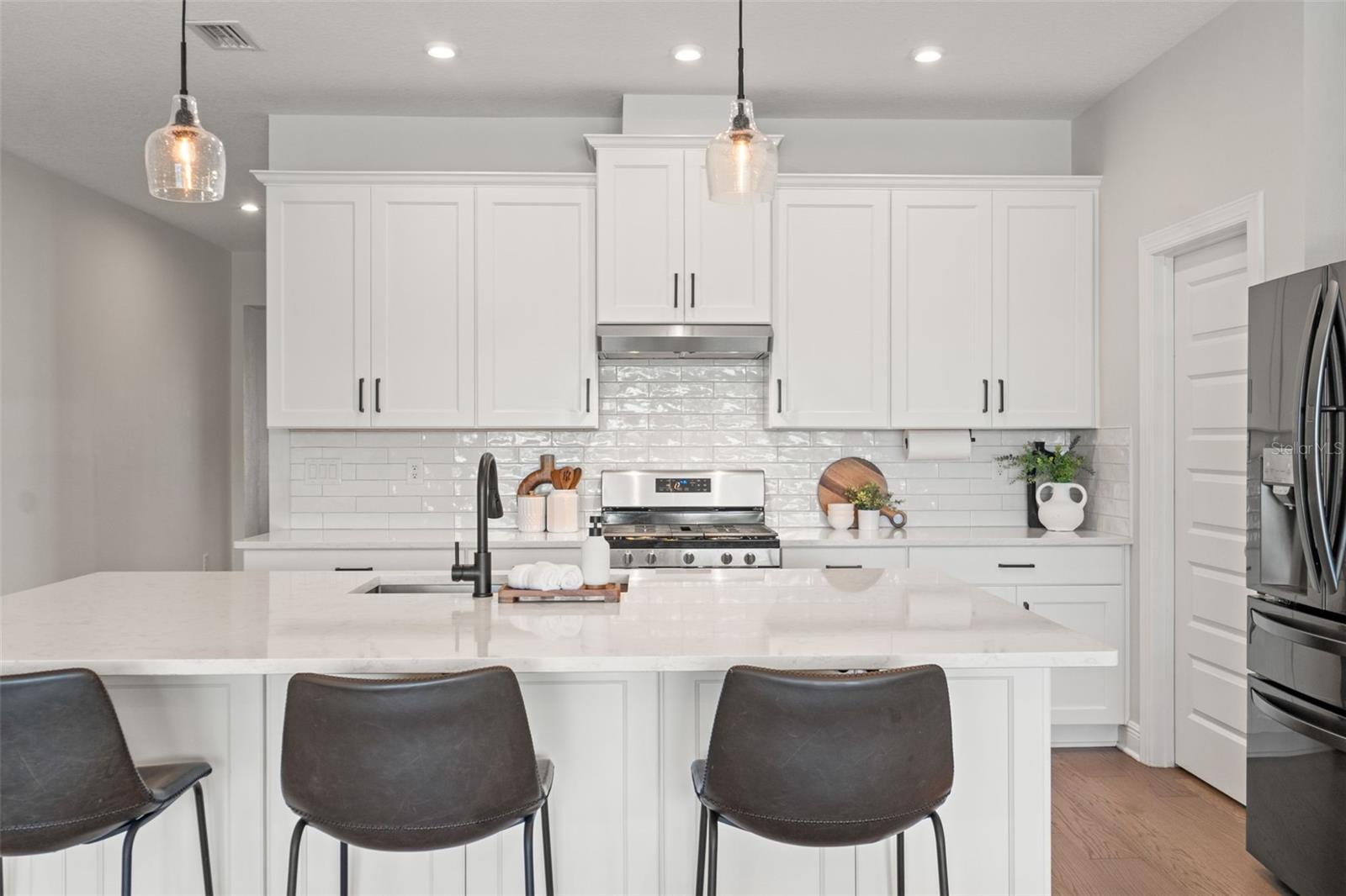 6123 GOLDEN NETTLE DR