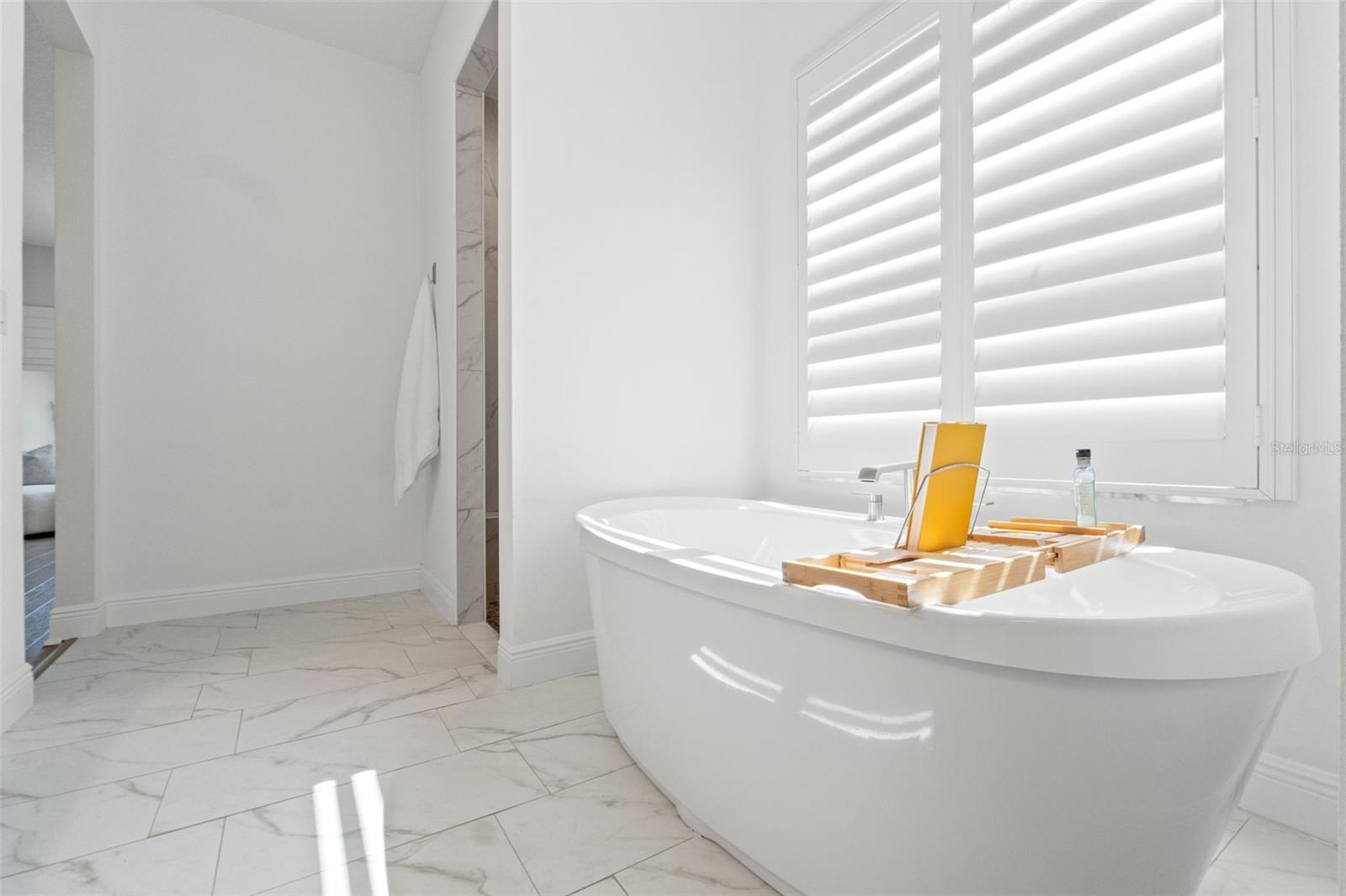 6123 GOLDEN NETTLE DR