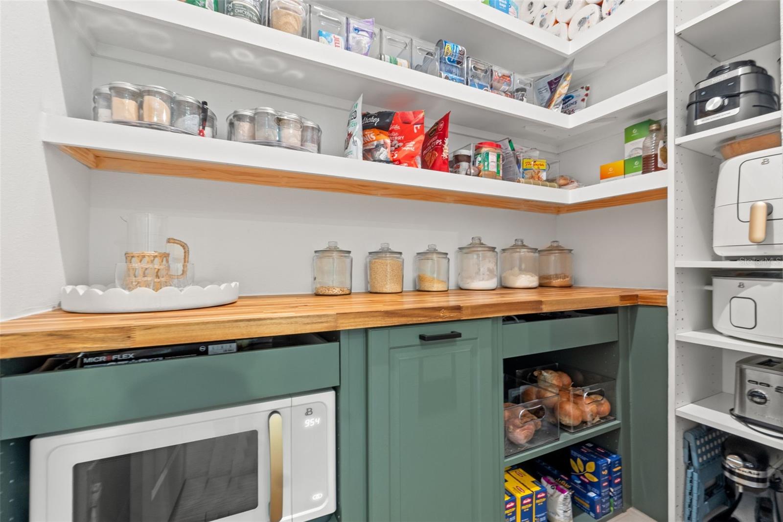 6123 GOLDEN NETTLE DR