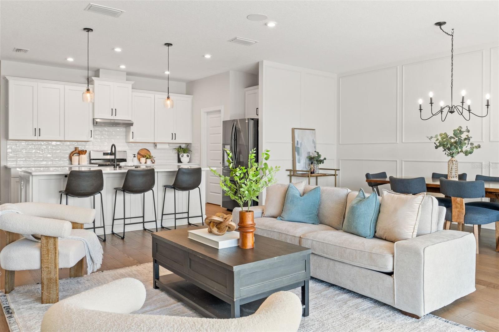 6123 GOLDEN NETTLE DR