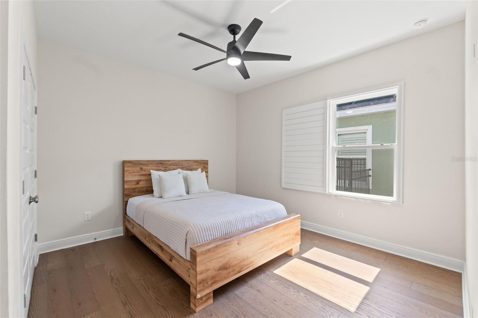 6123 GOLDEN NETTLE DR