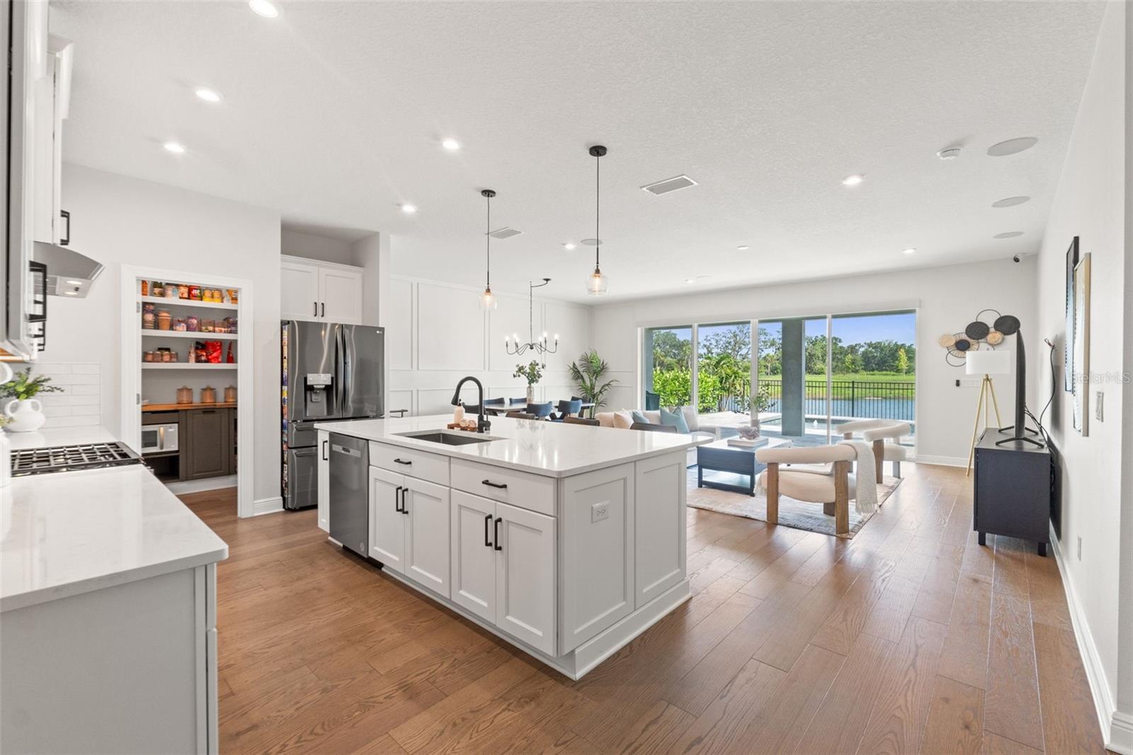 6123 GOLDEN NETTLE DR