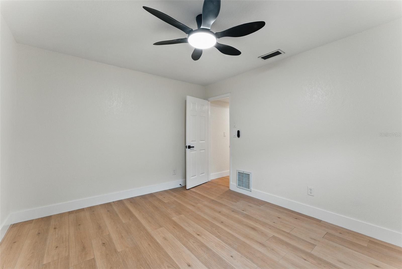 2272 ADAM CT