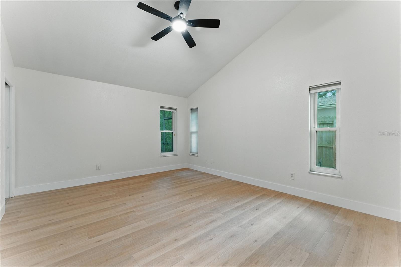 2272 ADAM CT