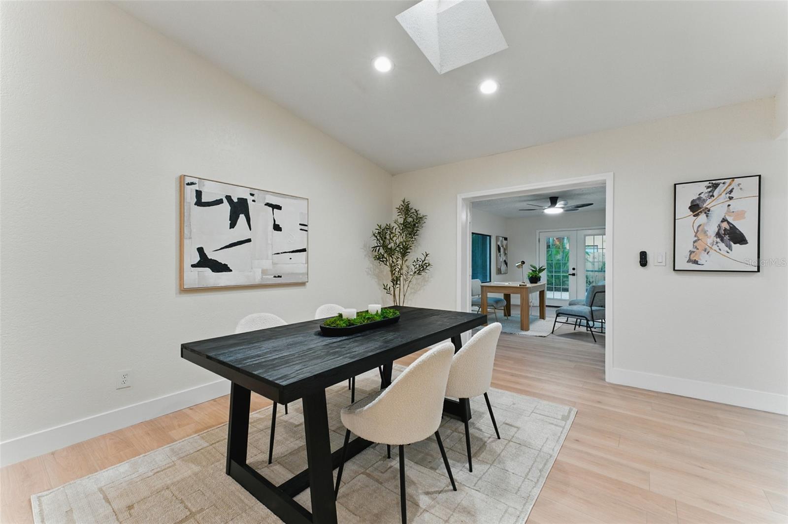 2272 ADAM CT