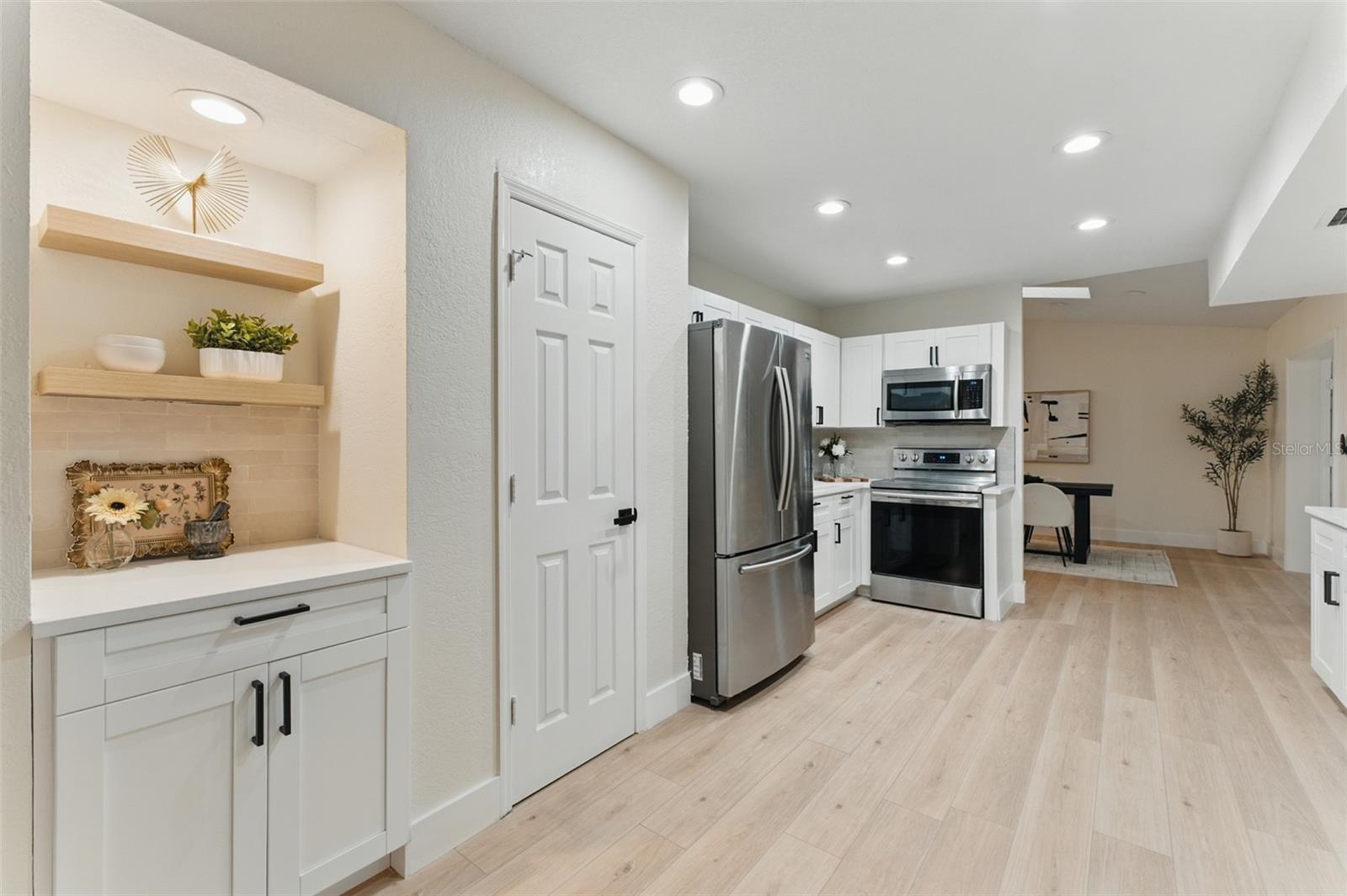 2272 ADAM CT