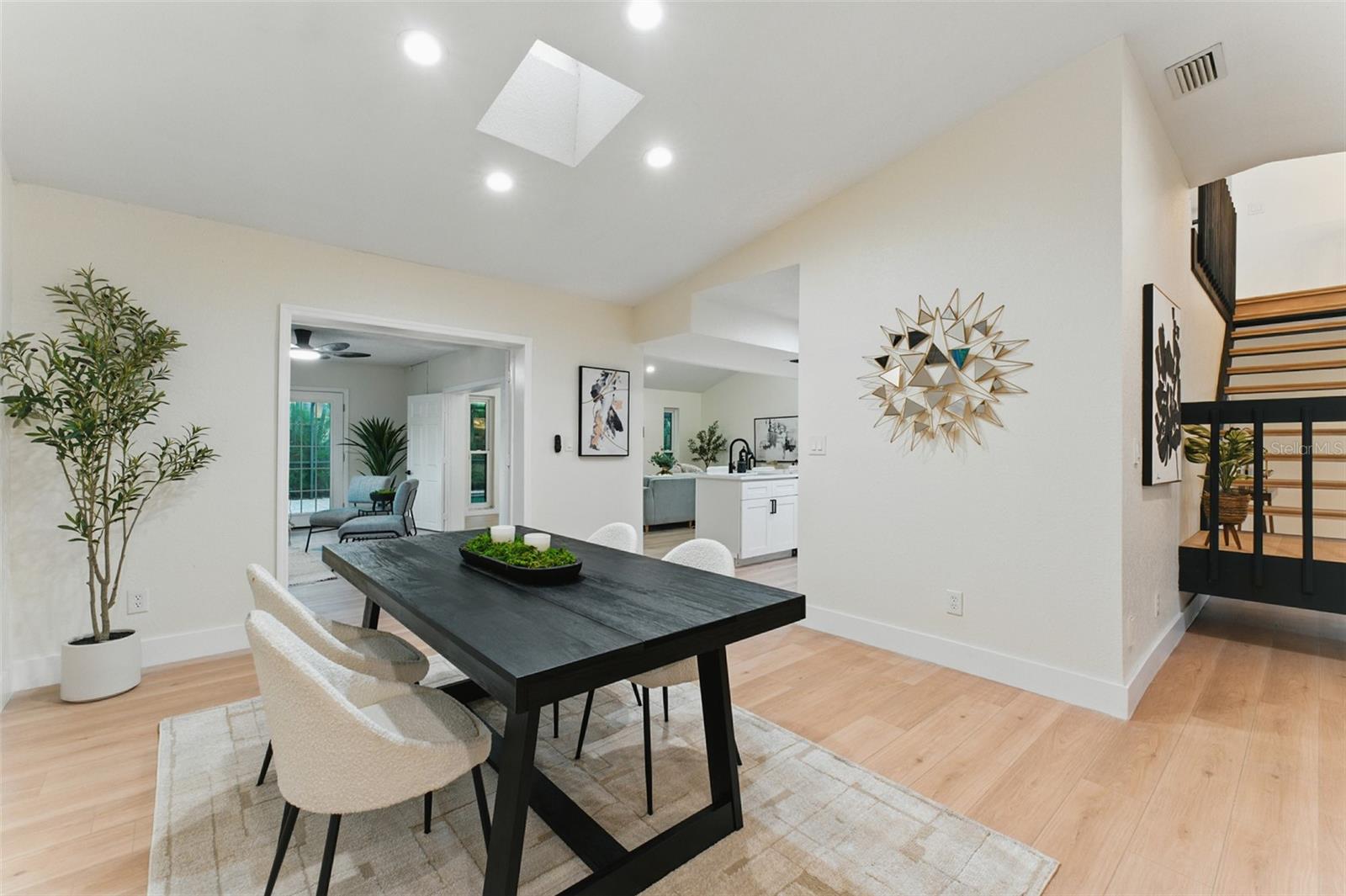 2272 ADAM CT